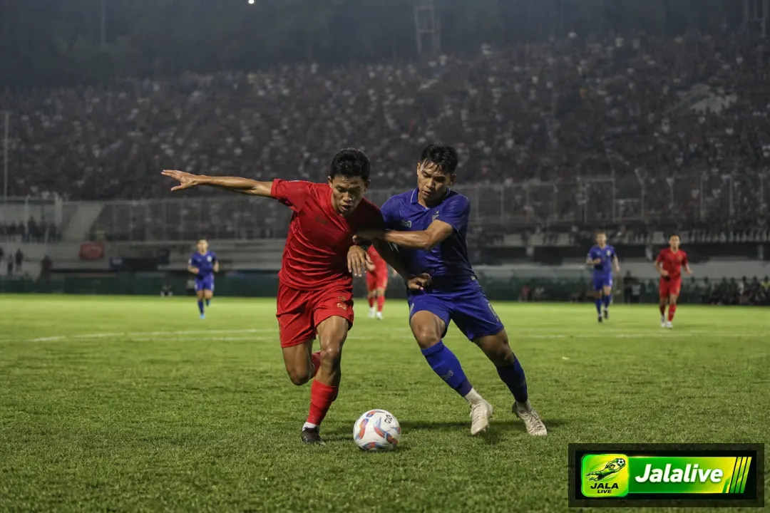 Ilustrasi editorial laga sepak bola Persijap dan Java United